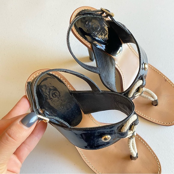 Micheal Kors Size 8.5 Patent Black Leather Slip-on Thong Sandal Stiletto Heel - Picture 3 of 6